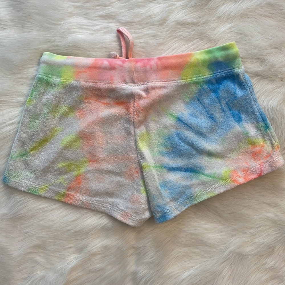 Shorts - Picture 2 of 4